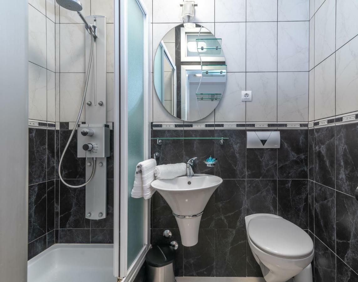 Villa Confido Luxury Apartment 01 Donji Seget Exterior foto